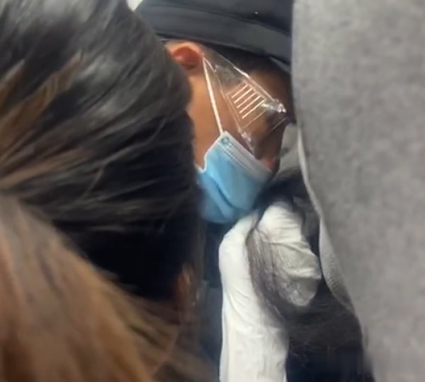 深圳地铁11号线列车行驶中发生碾压事件导致多少人身亡（深圳地铁男子跑）