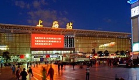 到上海火车站坐地铁几号线（经开广场到火车站坐地铁要转几号线）