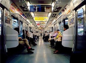 东京地铁晚上几点停止运营还是24小时通车（东京地铁营业时间）