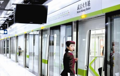 武汉地铁运营时间是如何的（武汉火车站地铁几点关）
