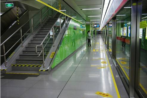 苏州地铁首末班车什么时间（4号线地铁时间表往龙道浜）