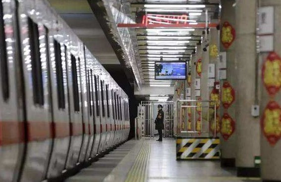 北京地铁一号线二号线的运营时间是几点（北京一号地铁末班车几点发车时间）