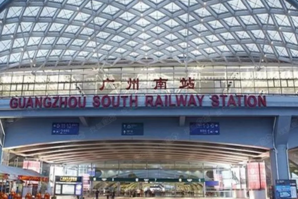 在广州南站怎么坐高铁我的意思是在地铁哪个出口然后到哪里坐高铁（广州南取票地铁口）