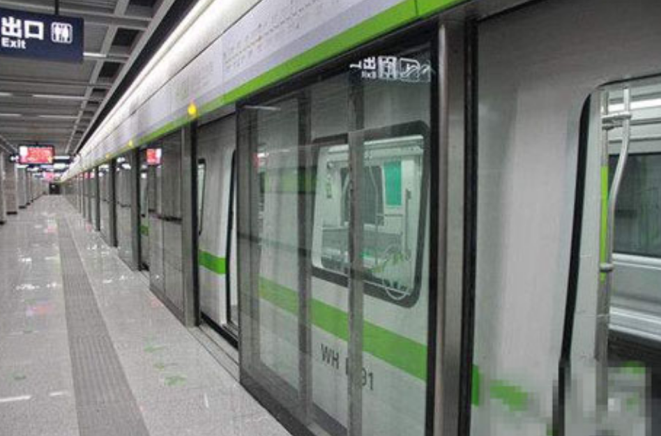 武汉地铁早上第一班车是几点开（武昌到武汉地铁最早一班是几点发车时间）
