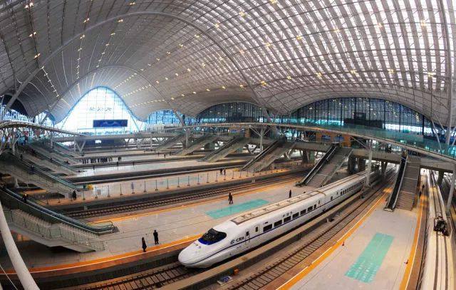 十八大期间中国高铁成就有哪些（贵州省安六城际铁路有多少公里）