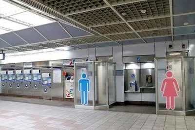 成都地铁万盛站里面有厕所吗（成都地铁站台厕所在哪里）