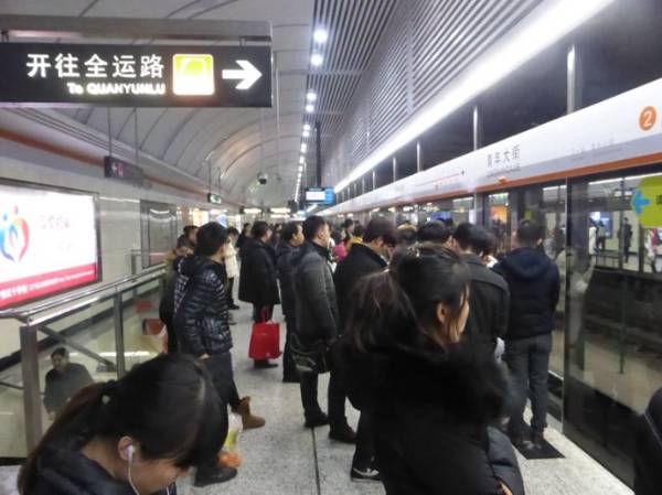 汉口站坐地铁到天河机场多少时间（武汉地铁夏季）