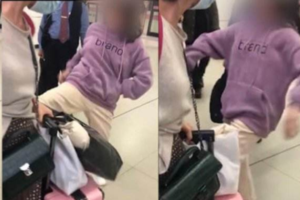 武汉一女孩因母亲搭错地铁做了什么让全网愤怒（武汉地铁撕衣视频）