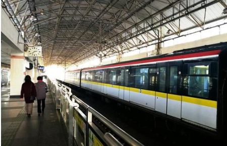 上海地铁最晚到几点停（上海火车站到浦东地铁最晚到几点）